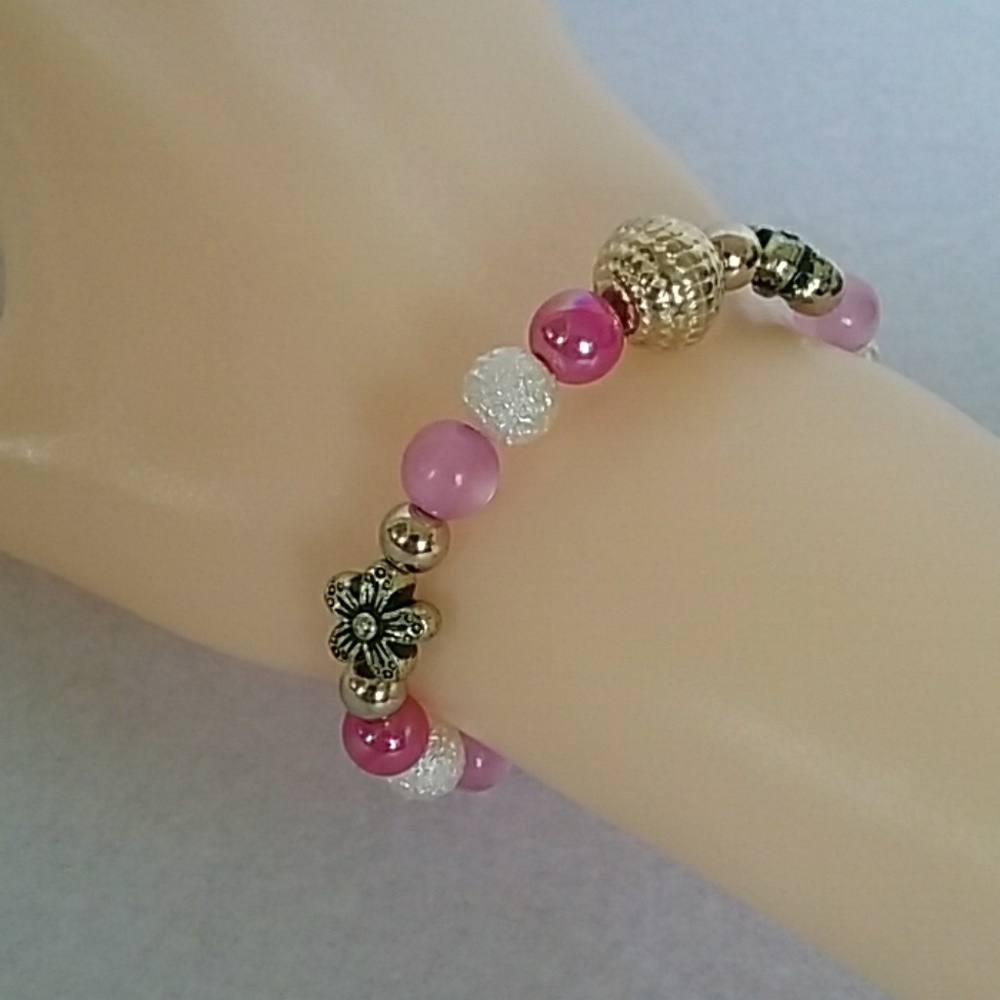 Pink and purple floral beaded stretch bracelet - Picture 2 of 3